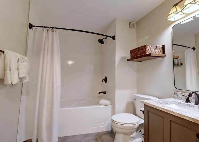 Pp212 Passage Point Apartment *